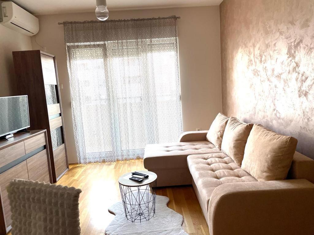 Nakii Apartmani Podgorica Esterno foto